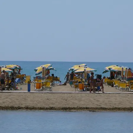 Ferienhaus Fuer 6 Personen Ca 40 Qm In Bibione, Adriakueste Italien Und Umgebung Prázdninový dům